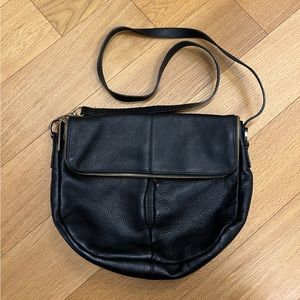 Whistles. Leather crossbody or shoulder purse. OS. Black.